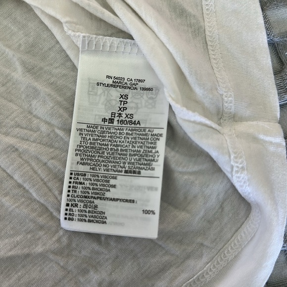 GAP White Tshirt NWT - Picture 7 of 8